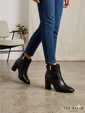 Never Worn Ted Baker London Cinderella Women's Black boots Round Chunky Heel